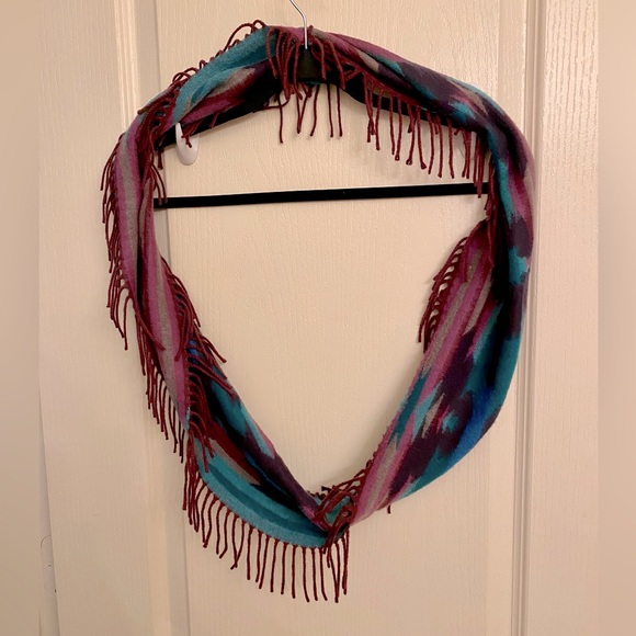 Multicolored Infinity Scarf with Tassels - Picture 3 of 4